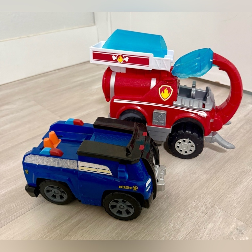 Paw Patrol Fire Truck & Police Truck Toy Bundle Marshall Chase Vehicles